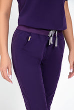 Load image into Gallery viewer, Yugen Womens Jogger Scrub pants