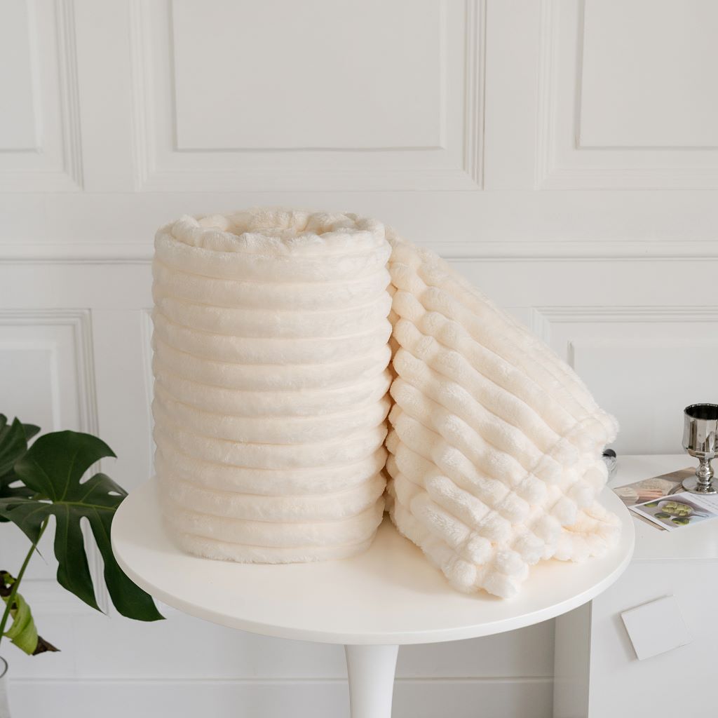 Chunky Cord Throw 10 Colours 2 Sizes