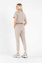 Load image into Gallery viewer, Yugen Womens Jogger Scrub pants
