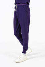 Load image into Gallery viewer, Yugen Mens Jogger Scrub pants