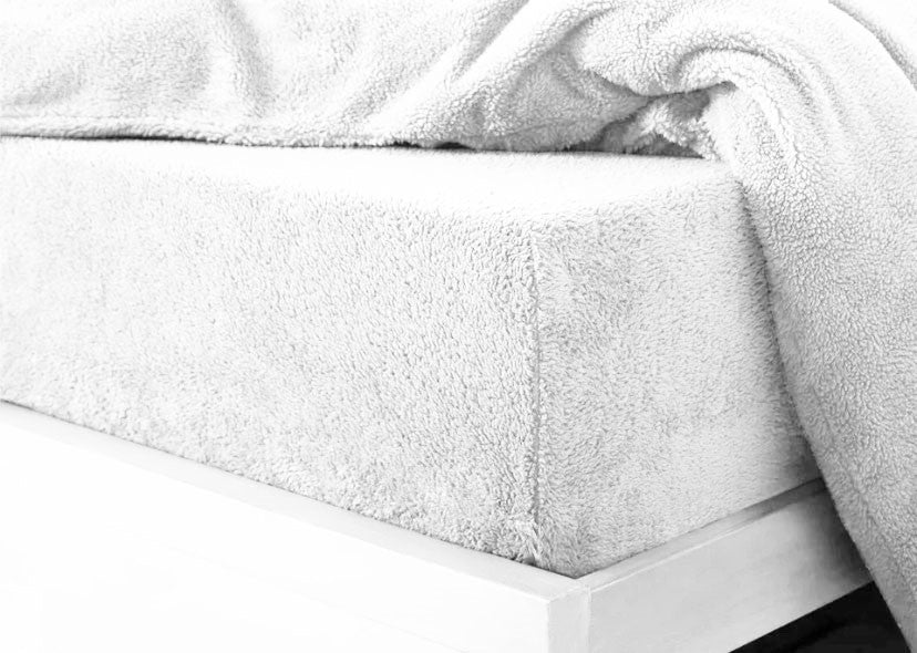 Teddy Fleece Fitted Sheet 30 cm Depth 15 Colours