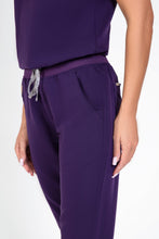 Load image into Gallery viewer, Yugen Womens Jogger Scrub pants
