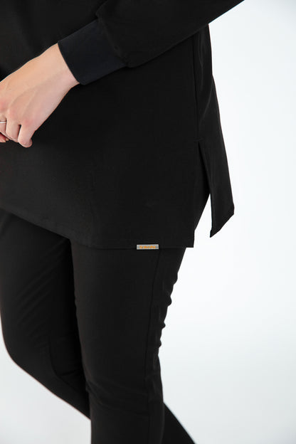 Cosa Women's Long Sleeves V Neck Top