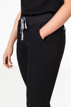 Load image into Gallery viewer, Yugen Womens Jogger Scrub pants
