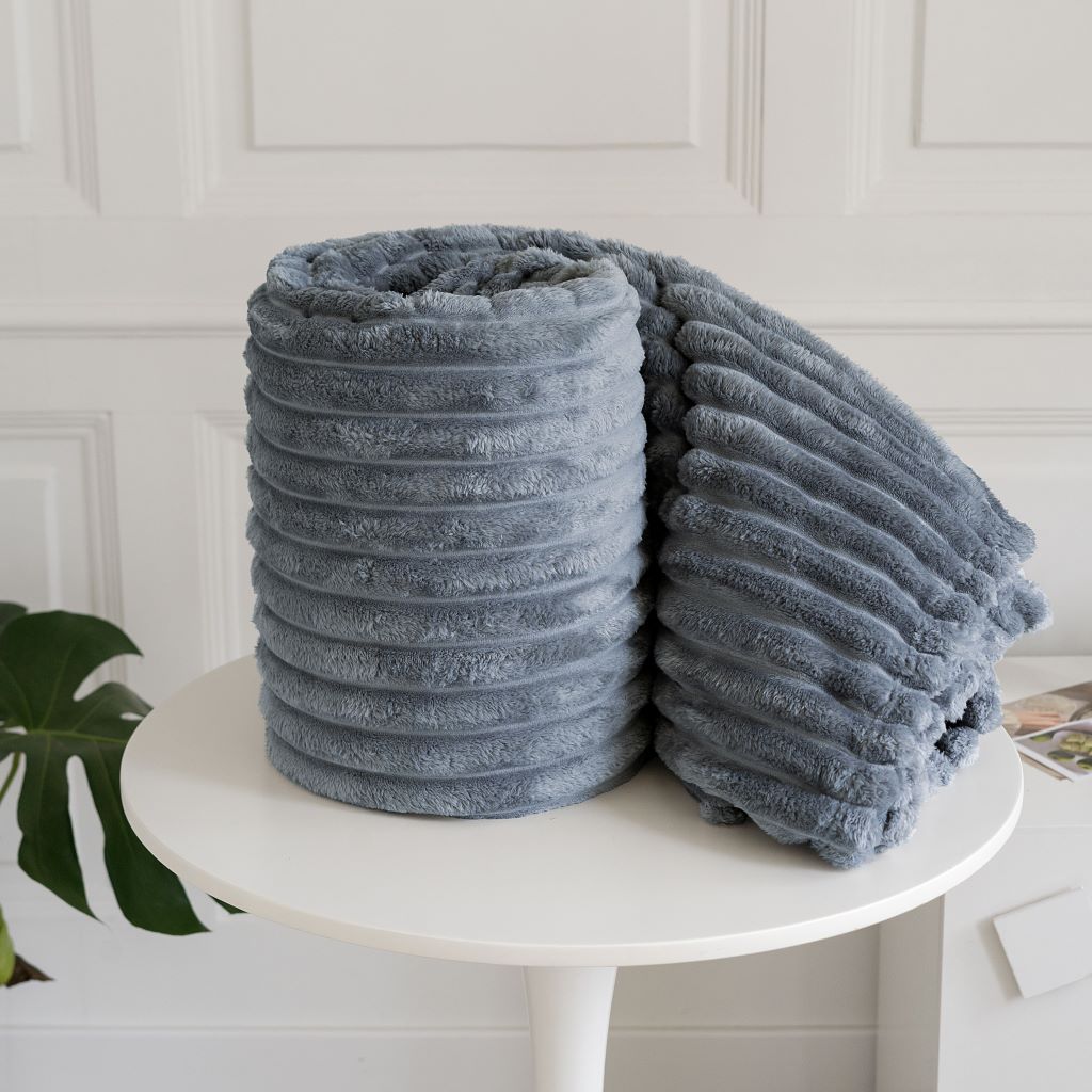 Chunky Cord Throw 10 Colours 2 Sizes