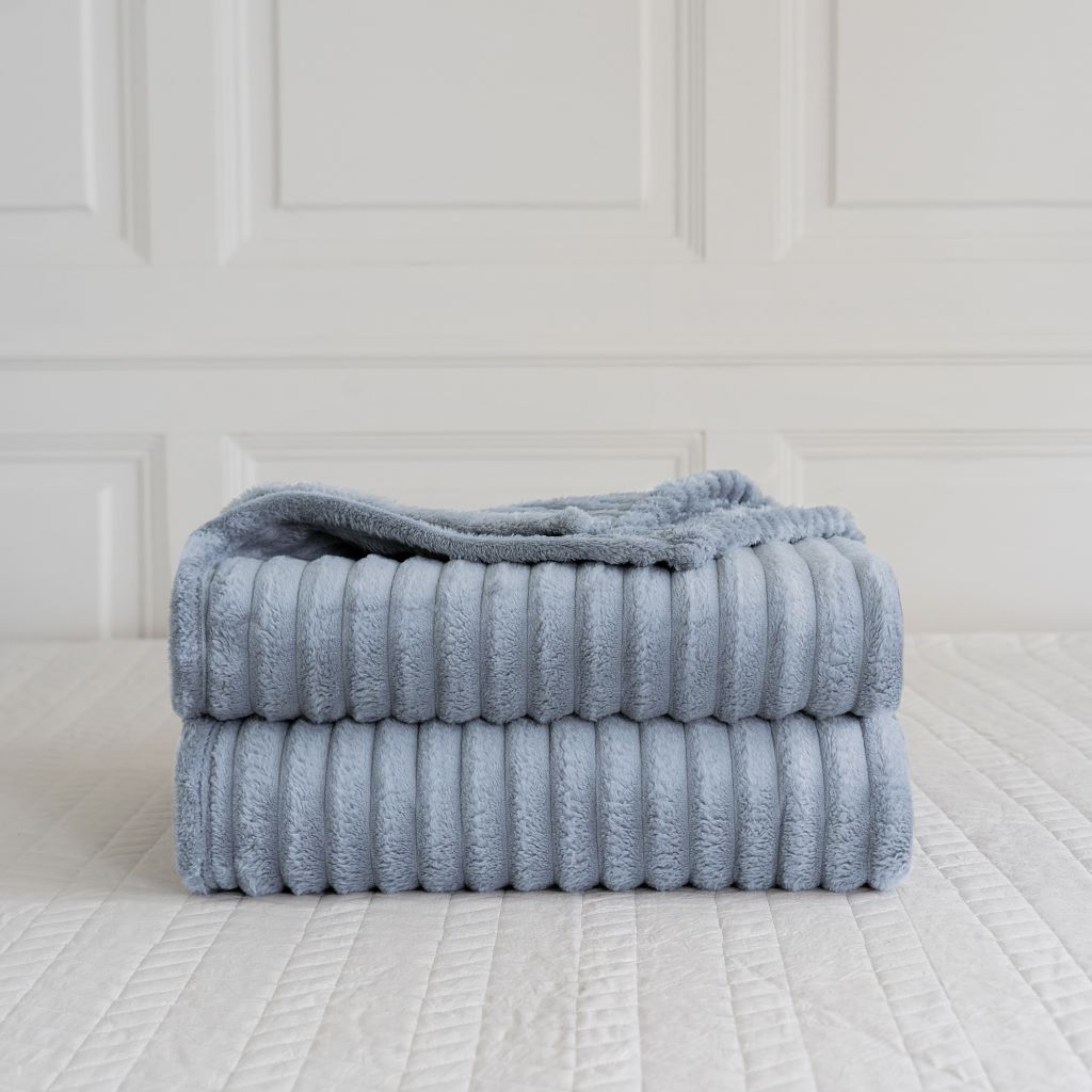 Chunky Cord Throw 10 Colours 2 Sizes