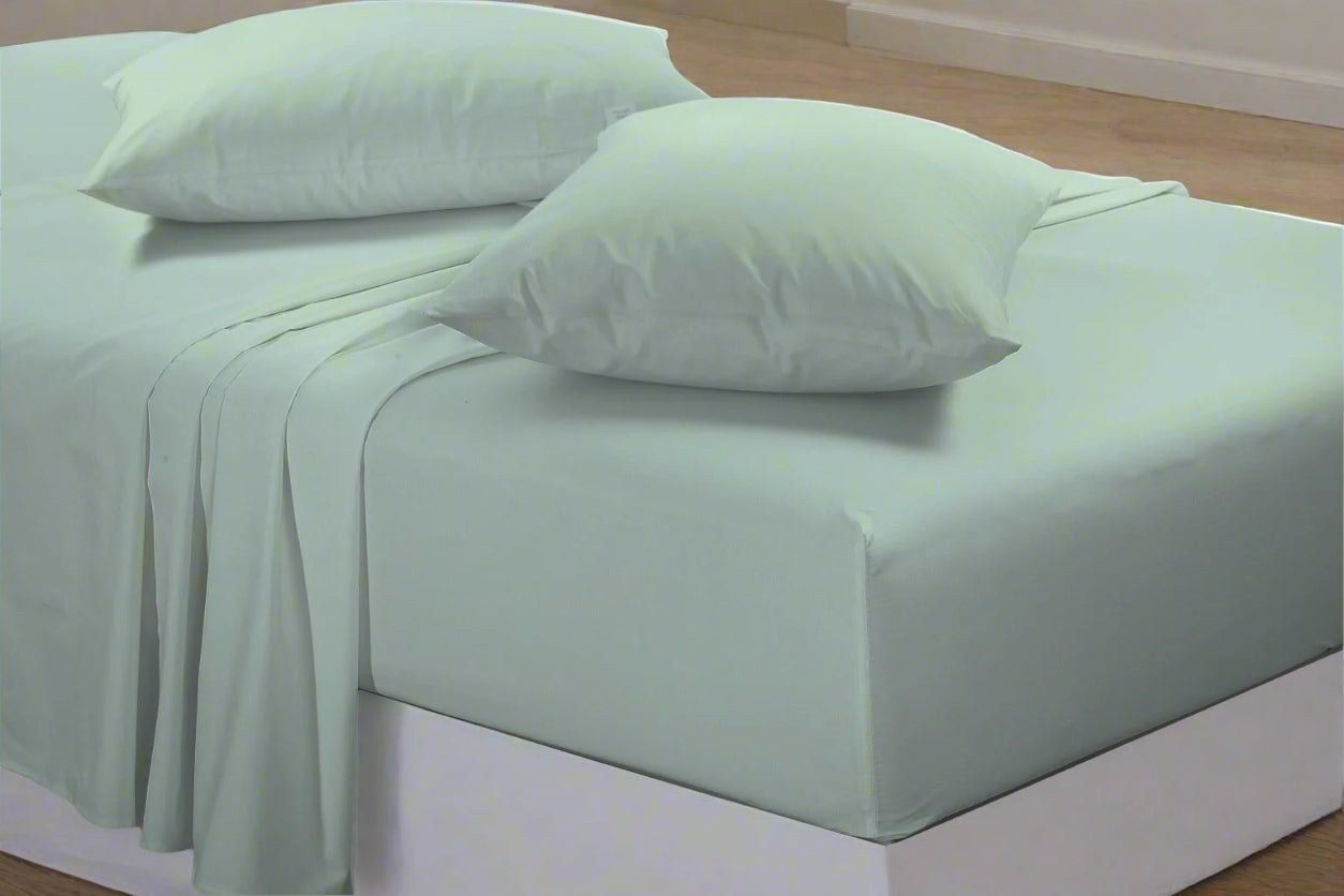 Easy Care Percale Fitted Sheet 40cm Depth 22 Colours All Bed Sizes