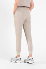 Load image into Gallery viewer, Yugen Womens Jogger Scrub pants
