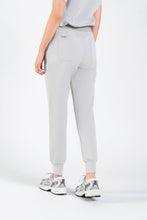 Load image into Gallery viewer, Yugen Womens Jogger Scrub pants
