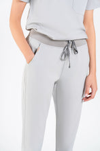 Load image into Gallery viewer, Yugen Womens Jogger Scrub pants
