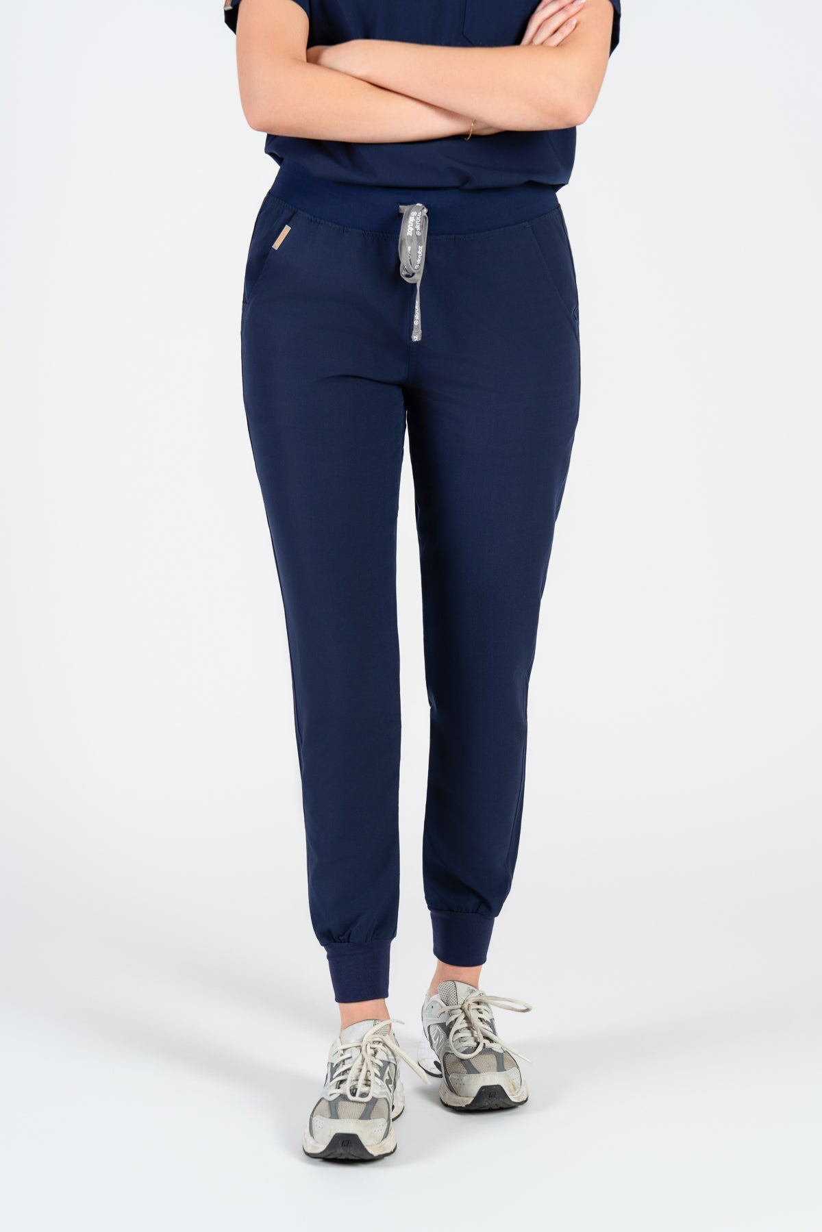 Yugen Womens Jogger Scrub pants
