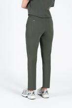 Load image into Gallery viewer, Kanso Womens Straight Scrub pants
