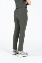 Load image into Gallery viewer, Kanso Womens Straight Scrub pants

