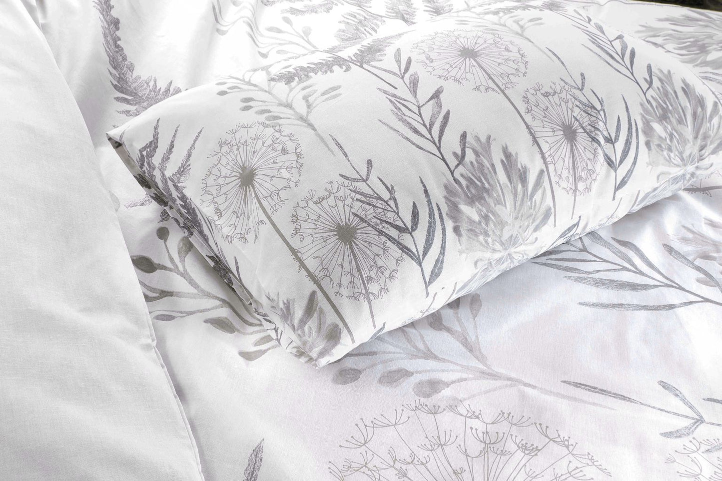 Dandelion Sketch Printed Duvet Set 4 Sizes