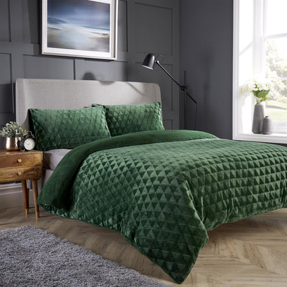 Geometric Reversible Teddy Duvet Set
