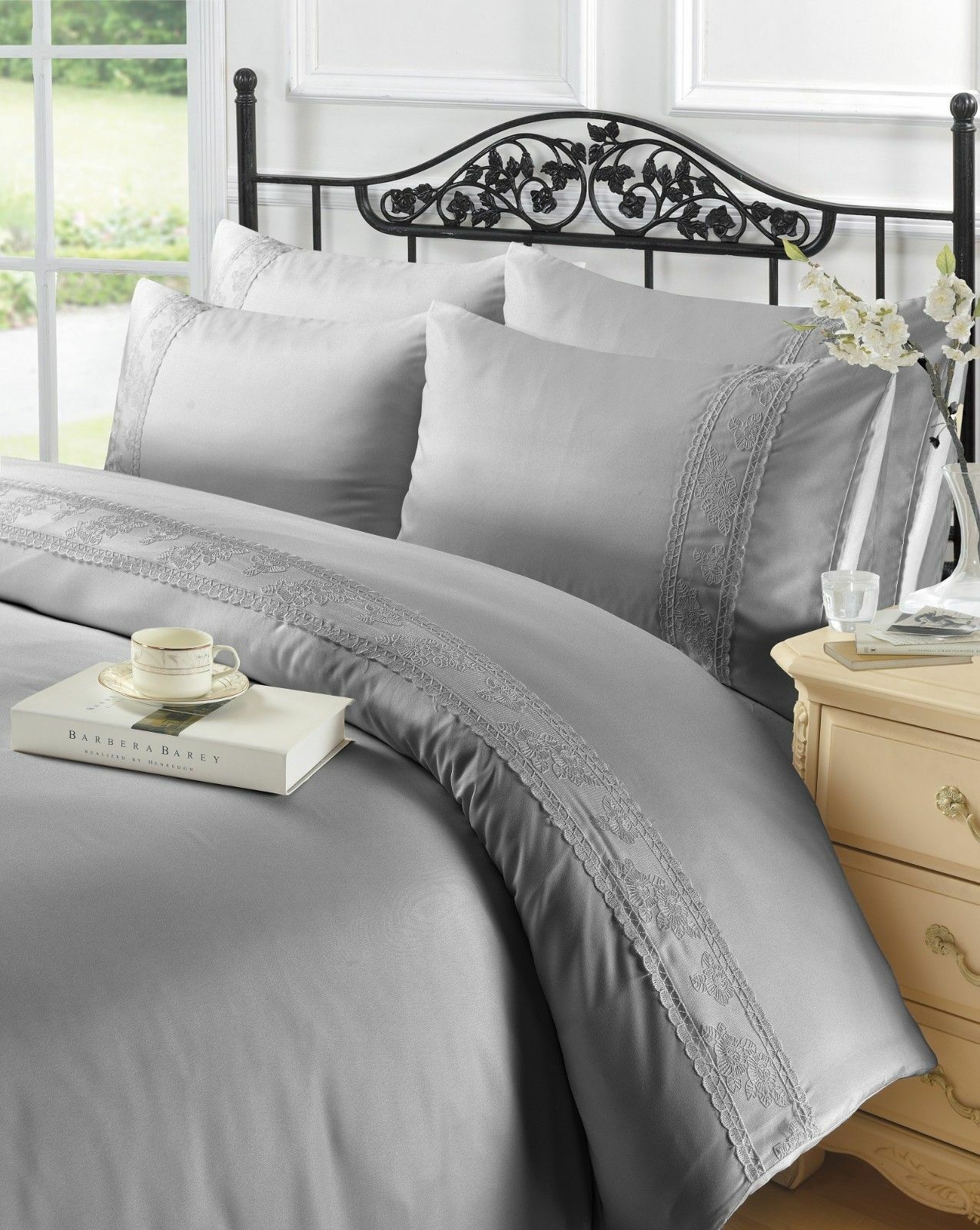 Luxury Laced Strip Duvet Set 6 Colours