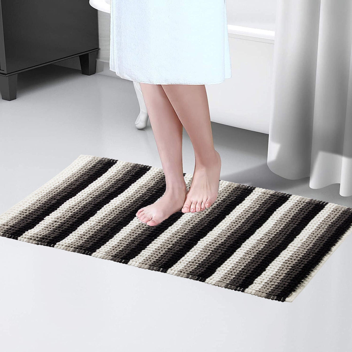 Non-Slip, Super Soft And Absorbent Bath And Shower Mat