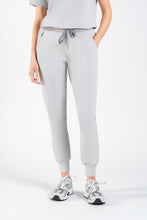 Load image into Gallery viewer, Yugen Womens Jogger Scrub pants
