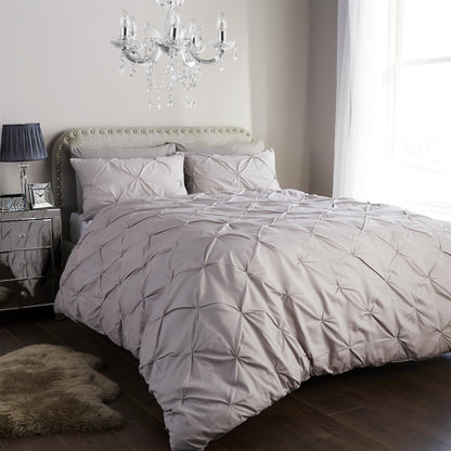 Pintuck Duvet Set